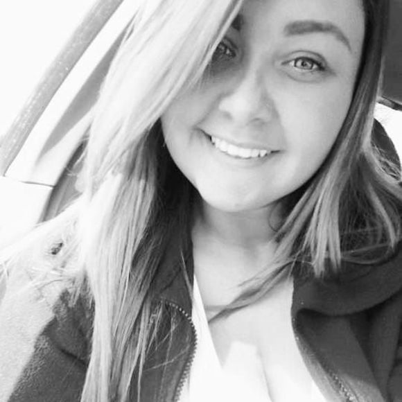 Meet your Posher, Hannah - Picture 1 of 1